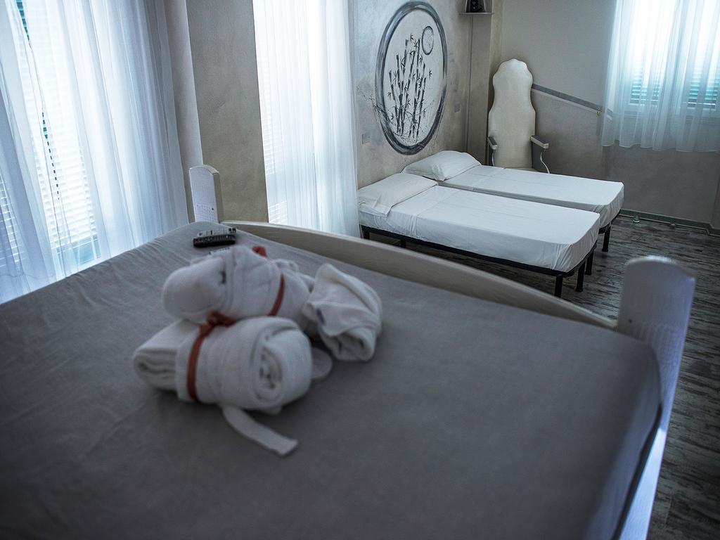 Hotel Butterfly Torre del Lago Puccini Eksteriør billede